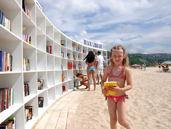 beach-library-4
