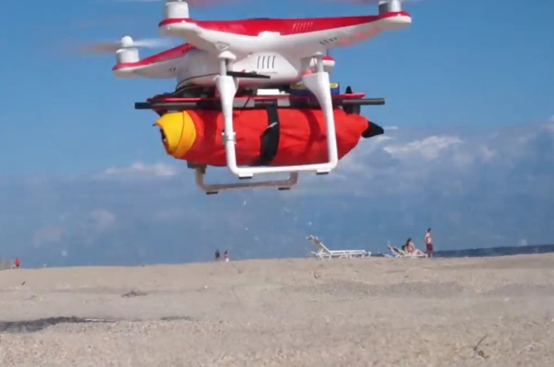 Life-Saving-Drone-Will-Prevent-You-From-Drowning-468377-3