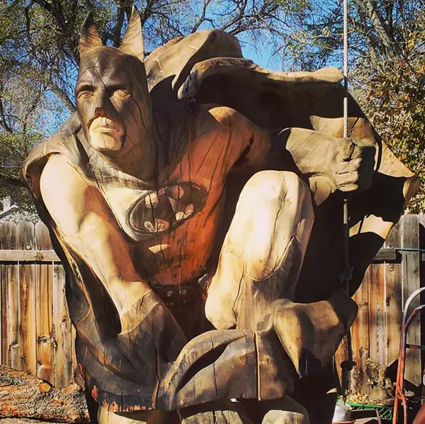 batman-wood-carving