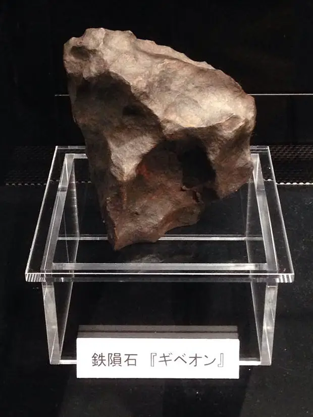 meteorite_sword_of_heaven_3-620x827