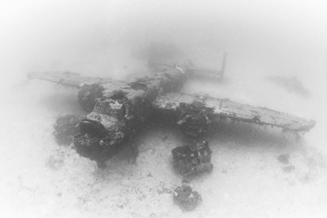 Here’s-what-World-War-II-planes-now-look-like-in-their-underwater-graves6-650x433