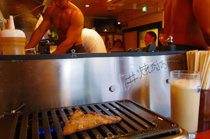 Get-served-beef-by-a-beefcake-in-this-restaurant-in-Japan31