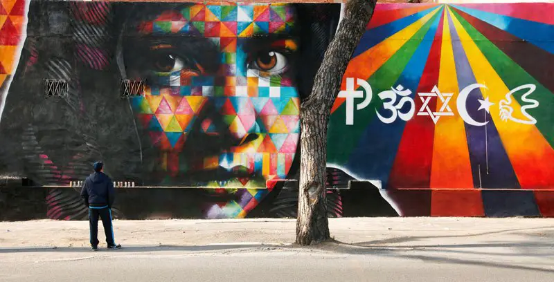 street-art-portraits-by-eduardo-kobra-3