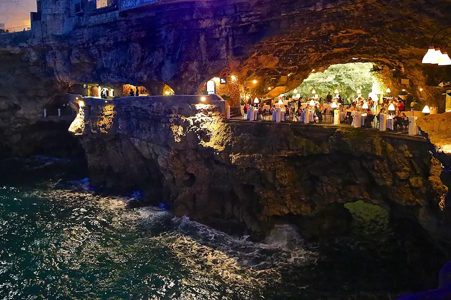 italian-cave-restaurant-grotta-palazzese-polignano-mare-18