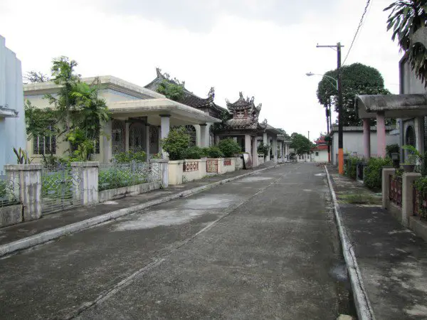 Manila-Chinese-Cemetery6-600x450